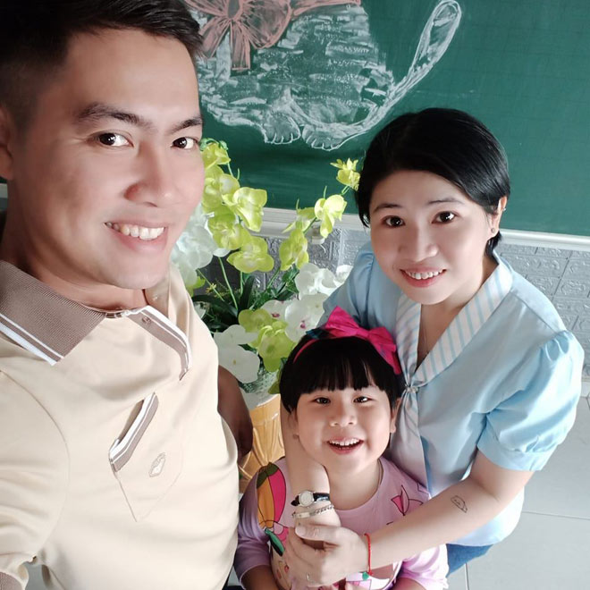 Chị em, cô giáo...tình yêu...