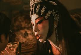 Ma, mắt âm dương, quỷ môn quan.......